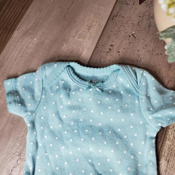 Baby Girl Newborn Onesie Bundle - Carter's and Gerber - Picture 9 of 9